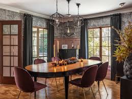 Traditional Dining Room