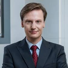 Bartosz Sawicki على X: "Fed podnosi stopy o 25pb, do najwyższego od 2007 r.  przedziału 4,75-5,00%. Taki ruch na godzinę przed decyzją był wyceniony w  82%. Dolar w pierwszej reakcji traci. USD/PLN