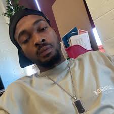 After 2 years, I decide to take my switch out of the drawer, and start  playing again. So many new characters, doors and more😍 I missed so much  hihi If there is