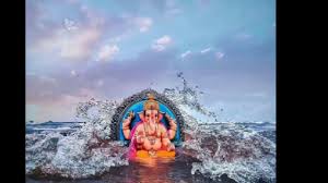 Visarjanala Deva Tuzya Re Visarjanala Deva Tuzya Re Whatsapp Status Ganpati Virajan Status Tujhich re mp3 song by savani ravindra from the marathi movie tujihich re. visarjanala deva tuzya re visarjanala