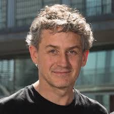 Robert Castelo's Instagram, Twitter & Facebook