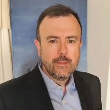 A veces inicio mis conferencias con algo que hice hace algún tiempo. 👇👇  Cuando era muy joven 😍 escribí una carta cuyo destinatario era yo mismo  treinta años después. Y lo cumplí.