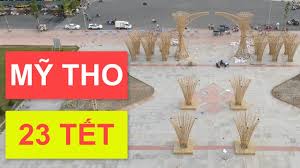 Hướng đi quãng đường qua cầu long hòa b khoảng 30 m quẹo phải vào khu tái định cư quảng trường (tên đường nam phát) đi khoản 30 m. Quáº£ng TrÆ°á»ng Tiá»n Giang Táº¿t 2021 Quáº£ng TrÆ°á»ng Má»¹ Tho Chiá»u 23 Táº¿t Rá»±c Rá»¡ Cac Loai Hoa Flycam Youtube