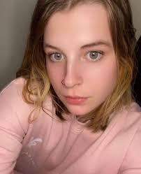 I know that I'm ugly. Four gay guys saw me and went straight.