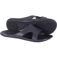 Sandales De Piscine Homme Slap 100 Basic Gris Nabaiji Decathlon La claquette de piscine n'a jamais été aussi trendy. sandales de piscine homme slap 100 basic gris