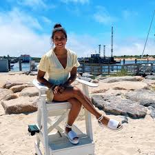 Alexi mccammond grew up in illinois and earned her bachelor's degree at the university of chicago. Alexi Mccammond S Feet Wikifeet