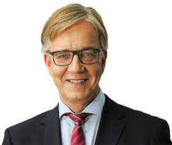 Dietmar gerhard bartsch (born 31 march 1958 in stralsund) is a german politician, former. Dr Dietmar Bartsch Mitglied Des Deutschen Bundestages