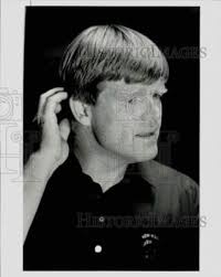 1990 Press Photo New York Jets' Bruce Coslet scratching his head