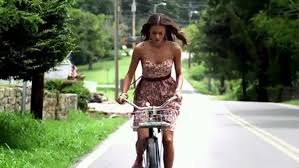 It was featured in a 2011 episode of one tree hill, a show kramer starred in for three seasons. Jana Kramer Why Ya Wanna Video Dailymotion