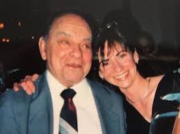 Lisa Spoor's Instagram, Twitter & Facebook