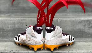 The reigning super bowl mvp received the gift, as john breech of. Week 7 Adidas Custom Football Cleats For Von Miller Josh Norman And Landon Collins Sole Collector