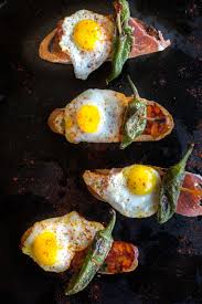Not only do dogs have a history of eating eggs in the wild, but eggs can be an excellent source of nutrition for them. Pin On Tapas
