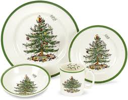 We've got christmas decoration ideas aplenty. Amazon Com Spode Christmas Tree 4 Piece Dinnerware Place Setting Service For 1 Dinnerware Sets