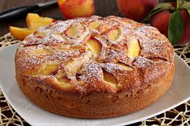 Gruppo di pesche fresche su fondo legno. Torta Di Pesche E Yogurt Cuciniamo Con Chicca