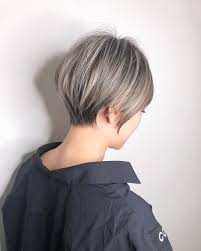 ちくそん 大阪ショートの匠 ショートボブ 難波 心斎橋はinstagramを利用しています 襟足をスッキリさせた ショートボブ 襟足のシャープさと 後頭部のボリュームが高すぎないのが 最近では流行り 美容室選びに疲れていませんか 仕上がり ヘア