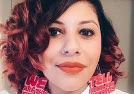 Lynda Barnett's Instagram, Twitter & Facebook