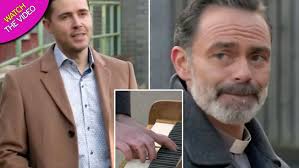 Coronation Street fans confused as they hear 'EastEnders theme tune'