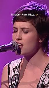 Missy Higgins' Timeless Performance at ARIA Awards 2005