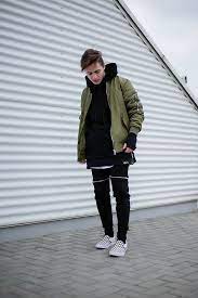 Pin By Rashawn Campbell On To Wear Men Fashion Mens Outfits Vans Outfit Men Mens Winter Fashion
