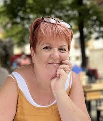 Rebekah Curtis's Instagram, Twitter & Facebook