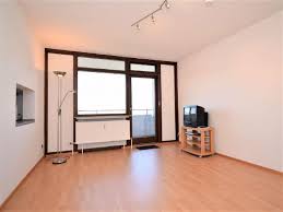 Guten tag, biete einen 25m2 zimmer mit küche und bad. Unmoblierte 1 Zimmer Wohnung Mit Fernblick Uber Frankfurt Wohnung In Frankfurt Am Main Niederrad
