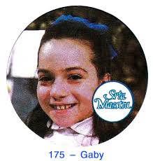 BIBI SCHMIDT, LA " ALUMNA INVENTADA". Como ya sabemos, "Jacinta  Pichimahuida" y "Señorita Maestra", así como las versiones extranjeras de  la misma novela, están basadas en las vivencias personales como alumno del