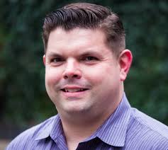 Ian Dougherty's Instagram, Twitter & Facebook