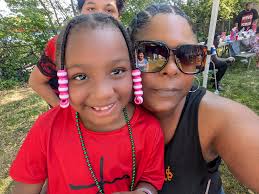 Sasha look lovely at the party