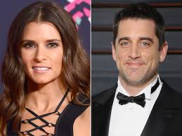By then, fans already knew that rodgers and woodley were romantically linked, but their relationship had only been public for about a week. Aaron Rodgers And Shailene Woodley Dating People Com