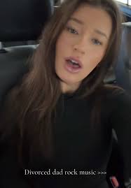 Lacey 🧸 (@lacey.fraser)