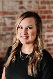 Kenzie Cook's Instagram, Twitter & Facebook