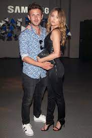 Wkrótce trafia do przestępczego półświatka pełnego występku, przemocy, korupcji i zdrady. Antek Krolikowski I Joanna Opozda Pierwszy Raz Razem Na Salonach