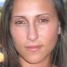 Ortovero, teatro e lirica per Carmela. La mamma di Toirano sulla sedia a  rotelle