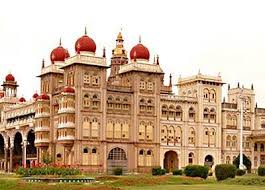 من باكنجهام لفرساى صور أجمل 10 قصور حول العالم اليوم السابع In 2020 Mysore Palace Travel Around The World National Parks