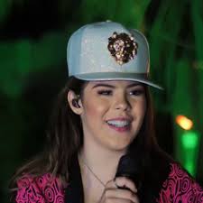 Listen to TENHO MEDO