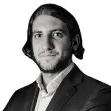 Kristen Crossman's Instagram, Twitter & Facebook