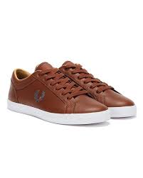 Fred perry baseline son zapatillas cómodas y versátiles, con una parte superior de cuero para un estilo informal pero premium. Fred Perry Baseline Leather Trainers In Tan In Brown For Men Lyst