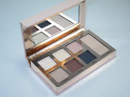 1 matte luxe transforming eyeshadow palette: It Cosmetics Naturally Pretty Essentials Matte Luxe Transforming Eyeshadow Palette Review Swatches Musings Of A Muse