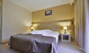 Rezervari cazare hotel escalade poiana brasov la pretul minim garantat. Hotel Escalade Poiana Brasov