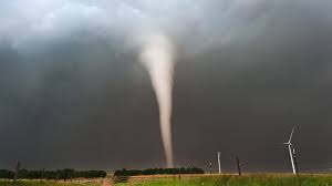 A tornado is a violently rotating column of air that is in contact with the base of a cumulonimbus cloud (or occasionally, a cumulus cloud) and the earth's surface. Wirbelsturm Bei Viersen Warum Entstehen Tornados In Deutschland Spektrum Der Wissenschaft