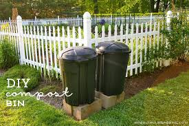 This diy compost bin makes it easy to get started! Compost Bin In Honor Of Earth Day A Healthy Life For Me
