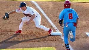 Today's college world series format starts with 64 teams playing in a regional, super regional format. Wilnygifnnnktm