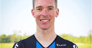 Ambitieuze Roosendaler Erik-Simon Strijk wil triatlon binnen acht uur  voltooien