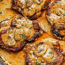 Cream of mushroom soup, onion soup mix, rice, paprika, seasoning salt and 6 more. Garlic Pork Chops Recipe In Creamy Mushroom Sauce How To Cook Pork Chops Eatwell101