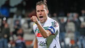Compare teams, find the best odds and browse through archive stats up to 7 years back. Achtelfinale Fixiert Ofb Cup Wac Gewinnt Elfer Krimi Gegen Ried Krone At