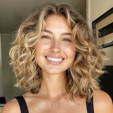 Megan Hammon (meganehammon)