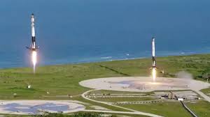 Spacex Nails Launch And Landing Of Falcon Heavy Rocket And Boosters The Weather Channel Articles From The Weather Channel Weather Com