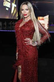 Dort nahm sie 2008 in der dritten staffel. Gina Lisa Lohfink Steckbrief News Bilder Gala De