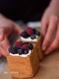 הבלבוסטה פינגר פטיסרי מודרני Cheesecake Food Mini Cheesecake