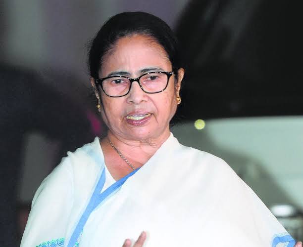 Mamata Banerjee says linking women's reservation to delimitation threatens Bengal - The Hindu